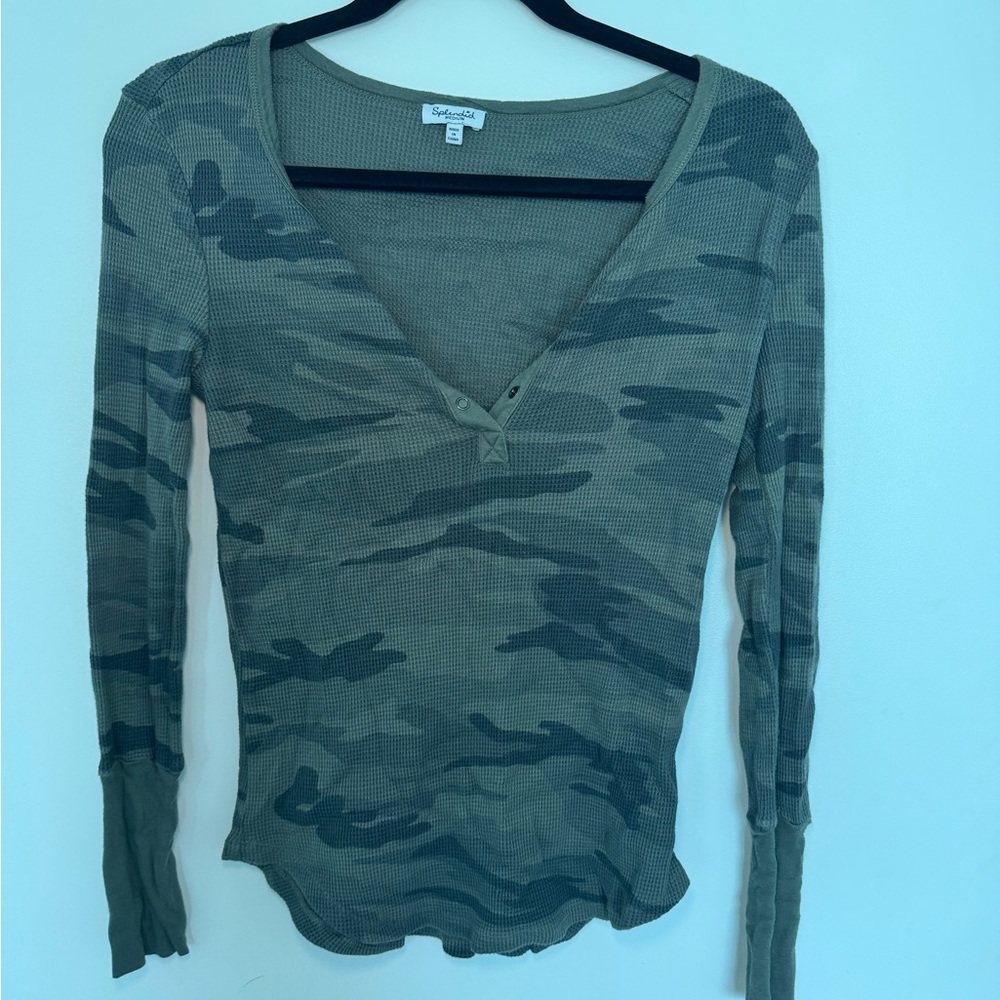 Splendid long leave camo shirt